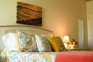 4 bedrooms, iron/ironing board, travel cot, WiFi