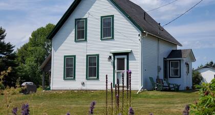 Acadia, Schoodic Peninsula, Frenchman's Bay Home, Henry's Cove