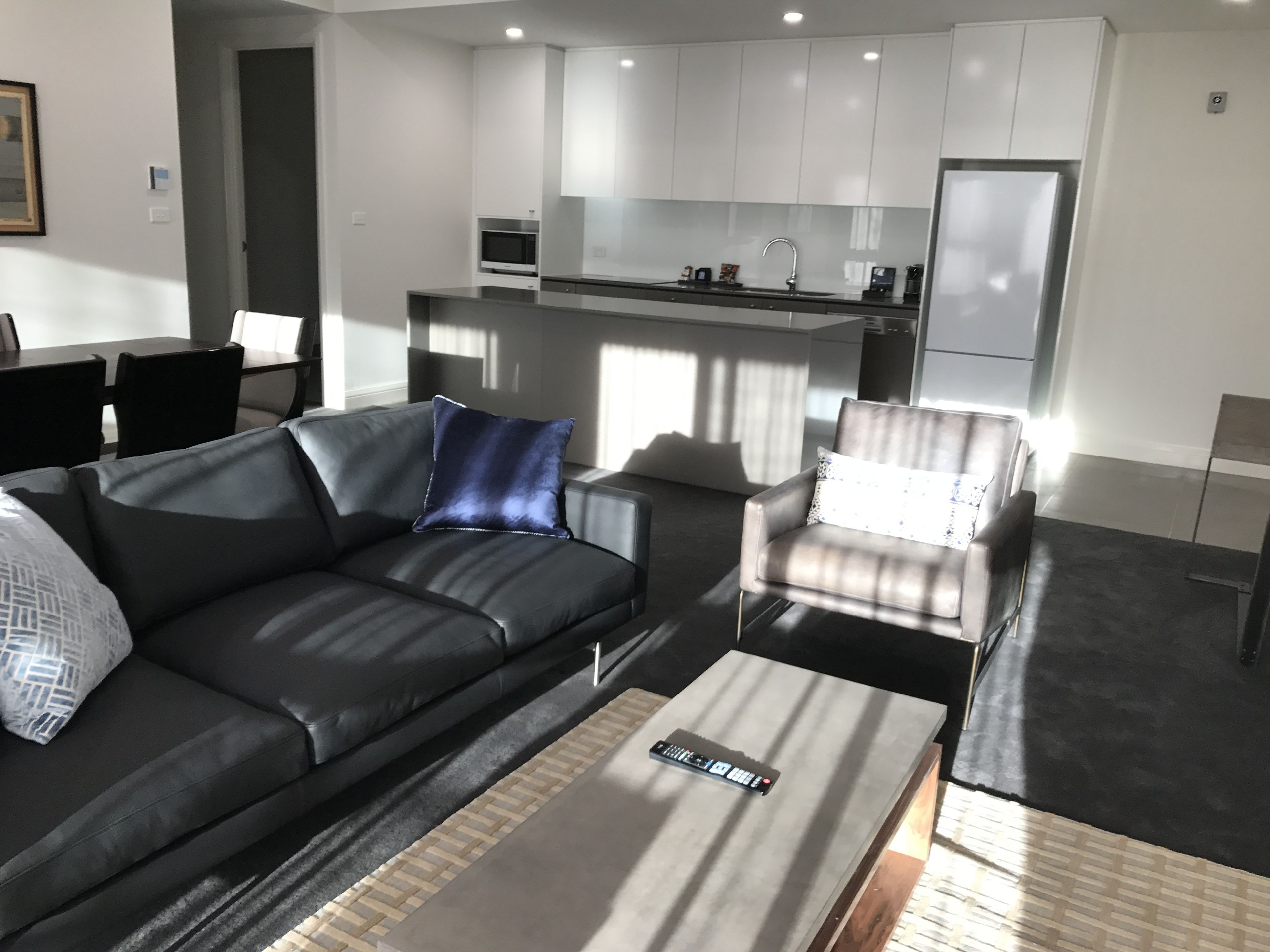 led tv, first-run films