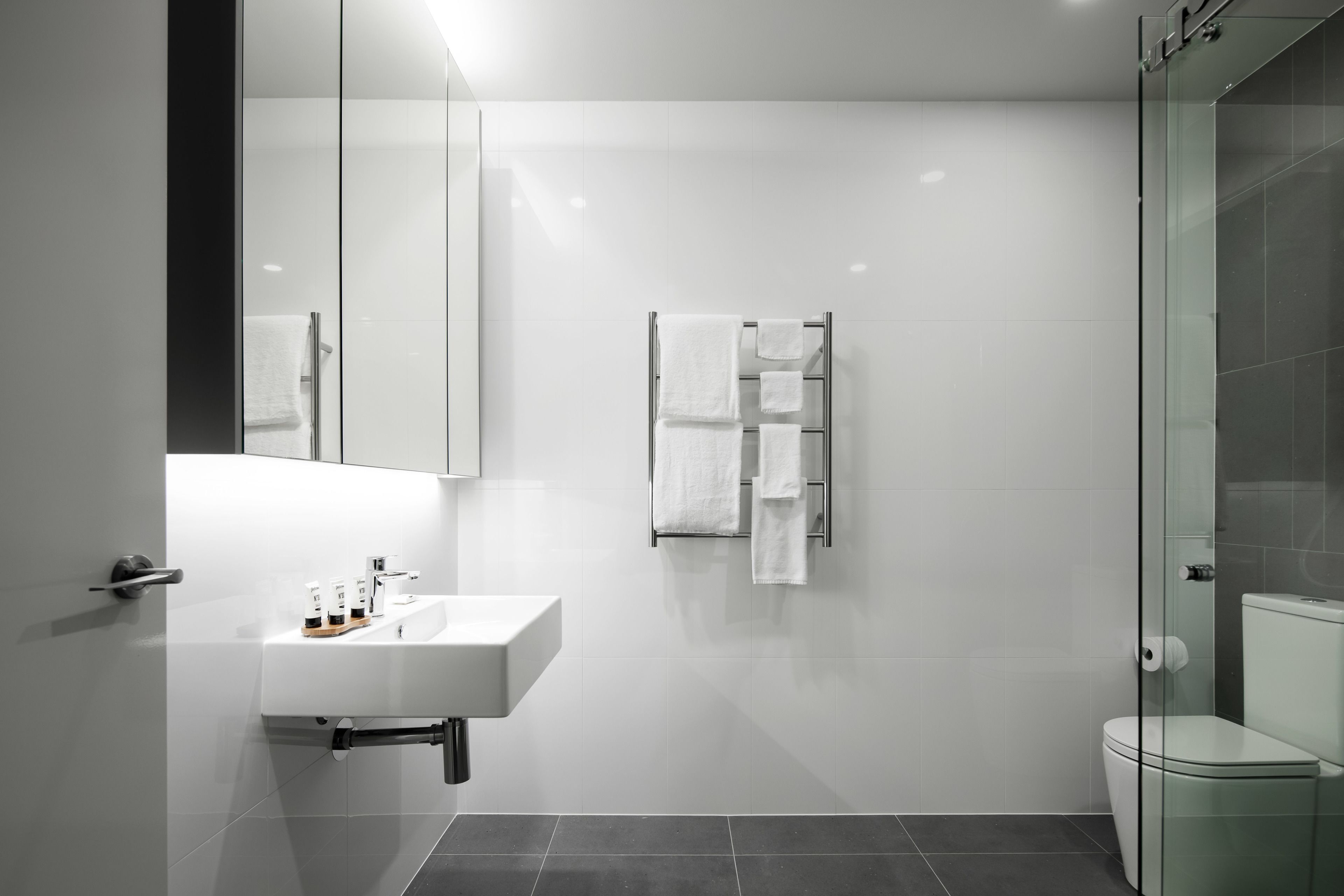 premium bedding, pillow-top beds, free minibar, in-room safe