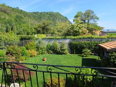 Pella: House / Villa - Pella