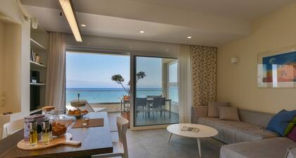 Pasithea Suite | Beachfront Getaway