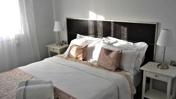 2 habitaciones, cuna de viaje, wifi y ropa de cama