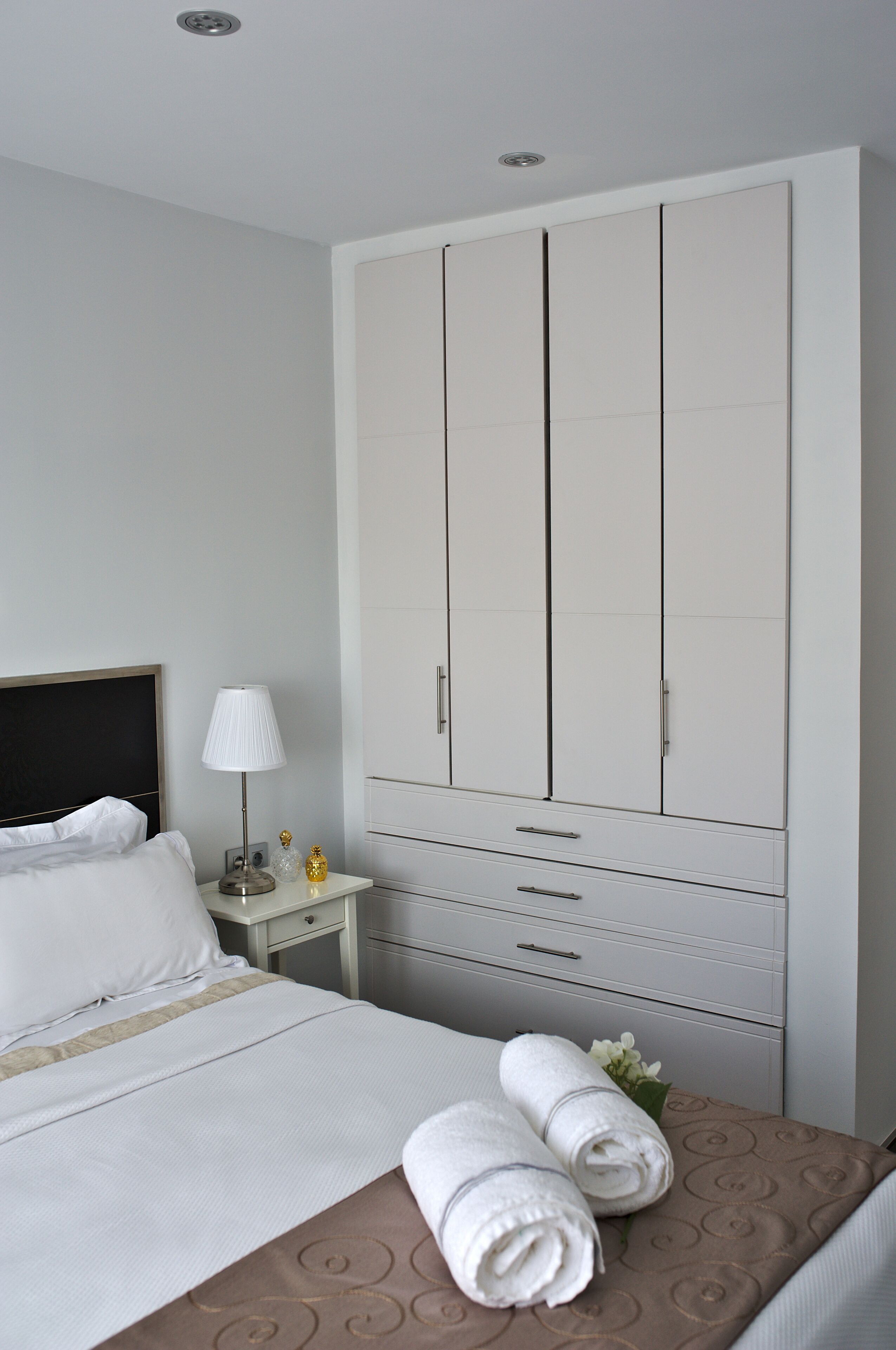 2 slaapkamers, reisbedje, wifi, beddengoed