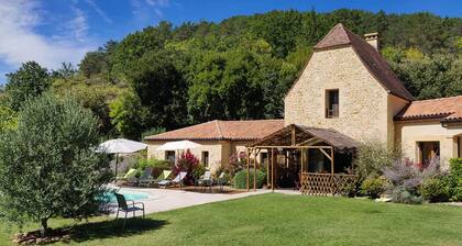 Le Hibou Heureux - Beautiful Villa for 8 With Private Pool and Garden/Parking