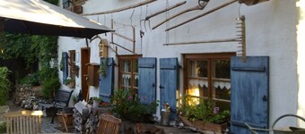 Rustic apartment in the ALLGÄU farmhouse, wood-burning stove, WLAN, SAT-TV