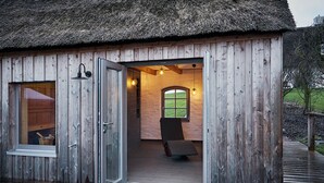 Terrace/patio - Tede Warft Seaside Cottage South | Sauna & Weite (Pellworm)