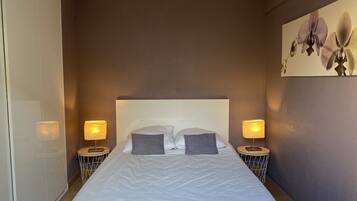 2 chambres, bureau, lit parapluie, Wi-Fi gratuit
