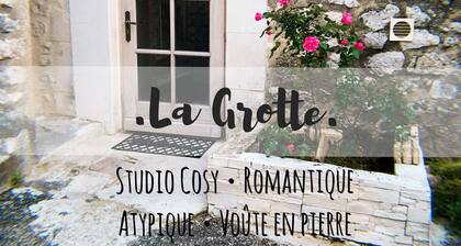 STUDIO CAVE (fully arched stonework)