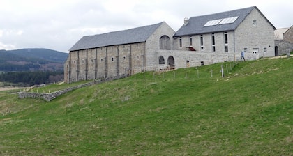 Erittäin kaunis maa graniitti talo