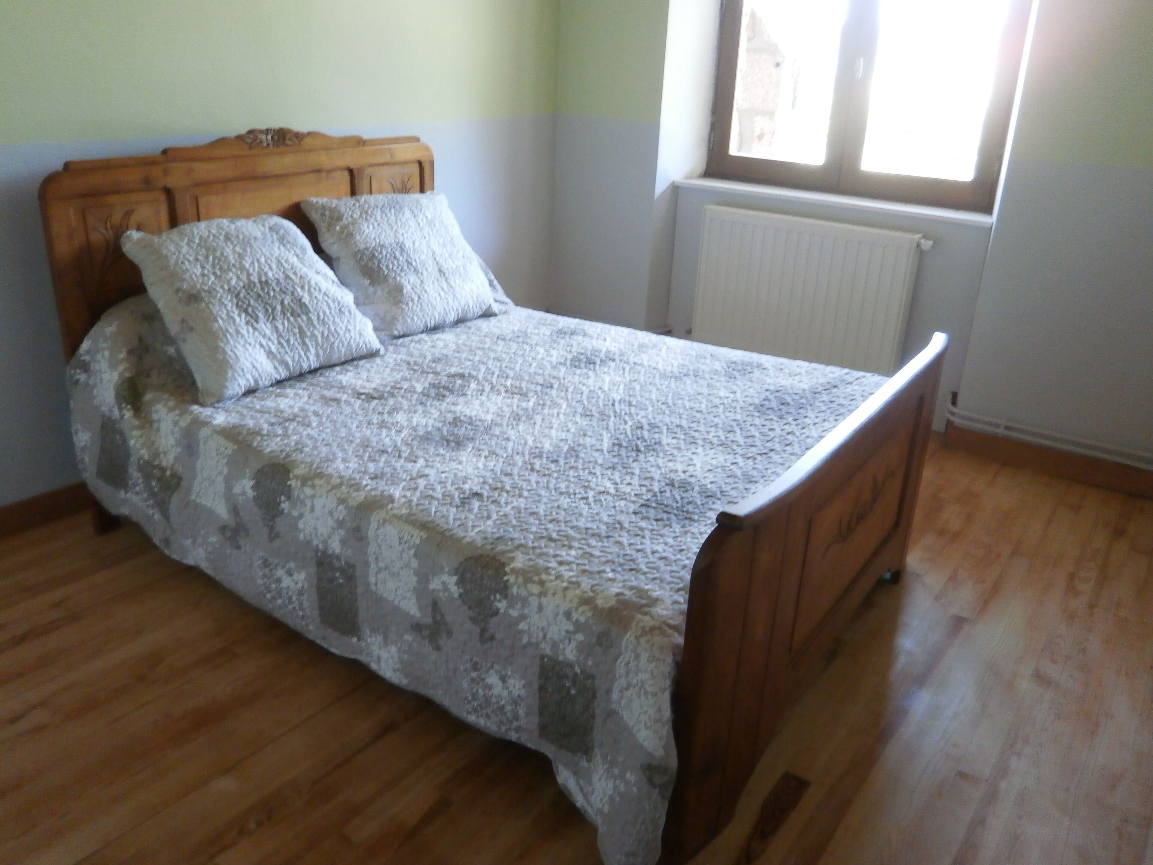 4 dormitorios, tabla de planchar con plancha, wifi y ropa de cama