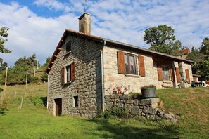 Exterior - Very beautiful country granite house (Chanaleilles)