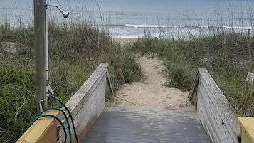 Beach nearby, sun loungers