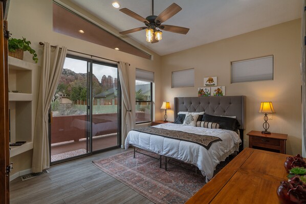 4 bedrooms, desk, iron/ironing board, travel cot