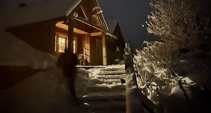 Lavender Cabin + Ski + Sauna + Group friendly in the Larch Hills + Salmon Arm