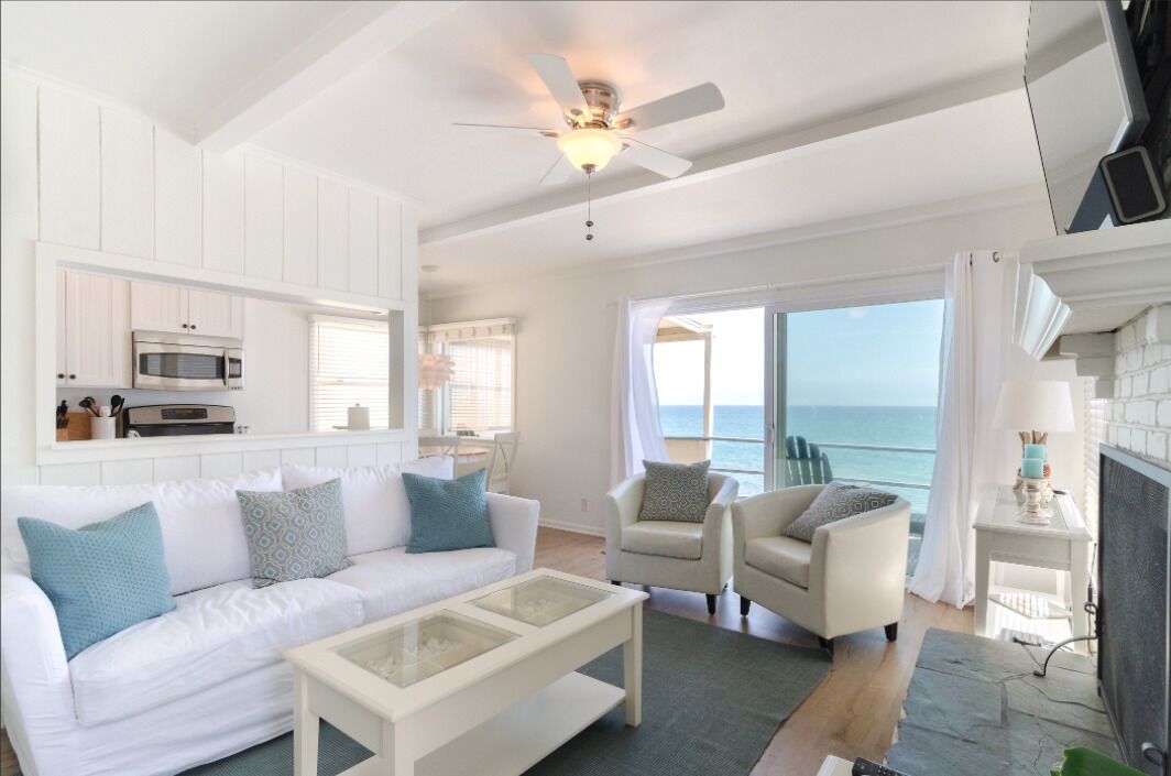 Oceanfront Suite Malibu Carbon Beach w/ Private Oceanview Balcony.