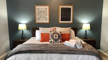 4 bedrooms, iron/ironing board, WiFi, bed sheets