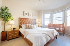 2 bedrooms, desk, iron/ironing board, free WiFi