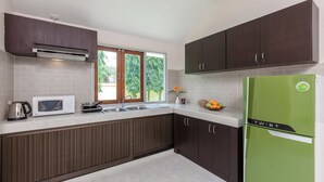 2 Bedroom Pool Villa | 전용 주방