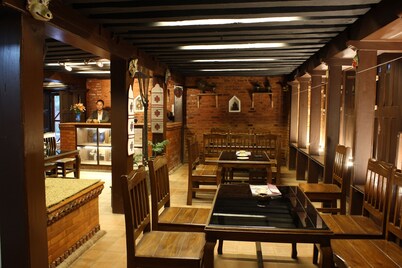 Hiranya Guest House