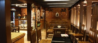 Hiranya Guest House