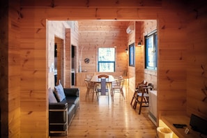 Flat-screen TV, Netflix, streaming services - Wadano Woods Chalet (Hakuba)