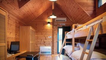 Down duvets, individually furnished, iron/ironing board