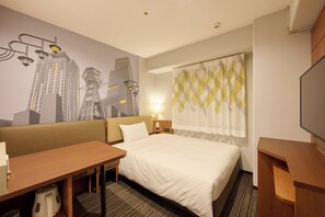 Chăn bông, bàn, bộ trải giường