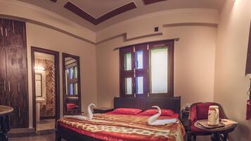 Desk, rollaway beds, free WiFi, bed sheets