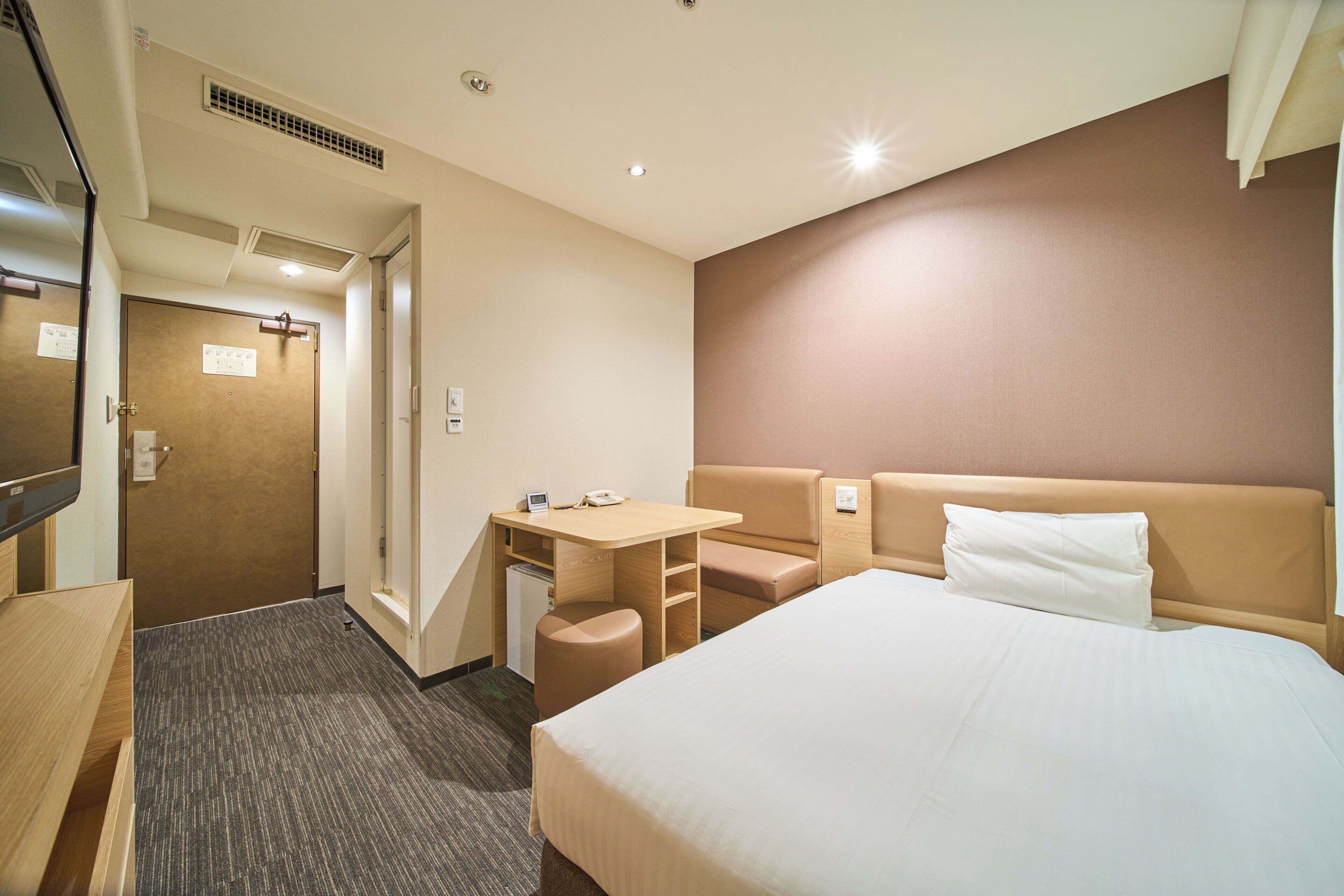 羽絨被、熨斗/熨衫板、免費 Wi-Fi、床單