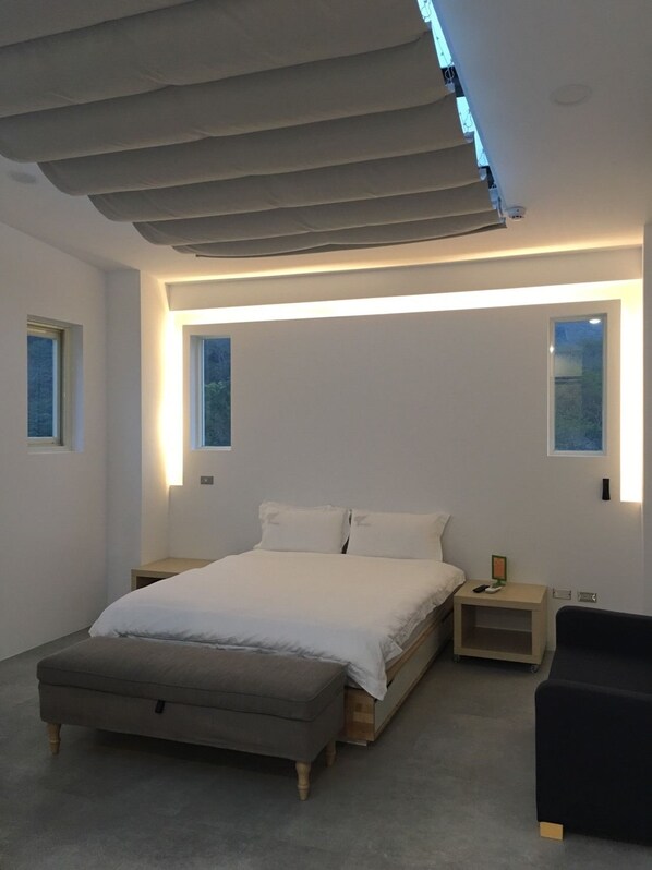 Suite Deluxe, letti multipli, vista collina | 1 camera, tende oscuranti, insonorizzazione, Wi-Fi gratuito