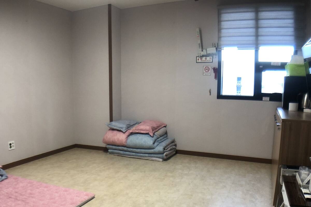 Chambre (Korean Ondol A, Free Breakfast for 4)