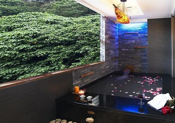 View from room - Golden Hotspring Hotel (Taipei)