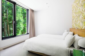 4 bedrooms, down comforters, individually decorated, desk - Amo54 (Hakuba)