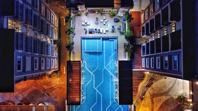 The Contrast i Hotel