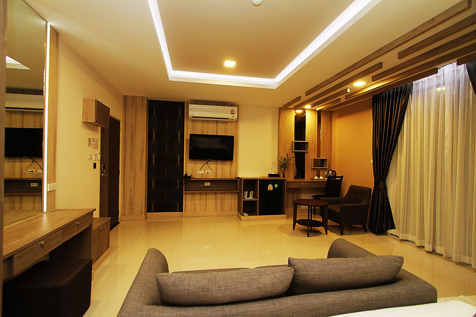 Super Superior Plus King Room (B-Building)