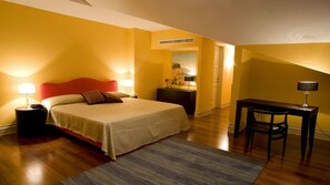 Minibar, barnsängar och gratis wi-fi