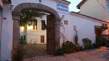 واجهة المنشأة