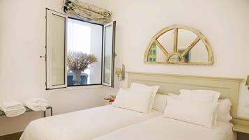 First Grand Deluxe Apartment | Una scrivania, insonorizzazione, ferro/asse da stiro, Wi-Fi gratuito