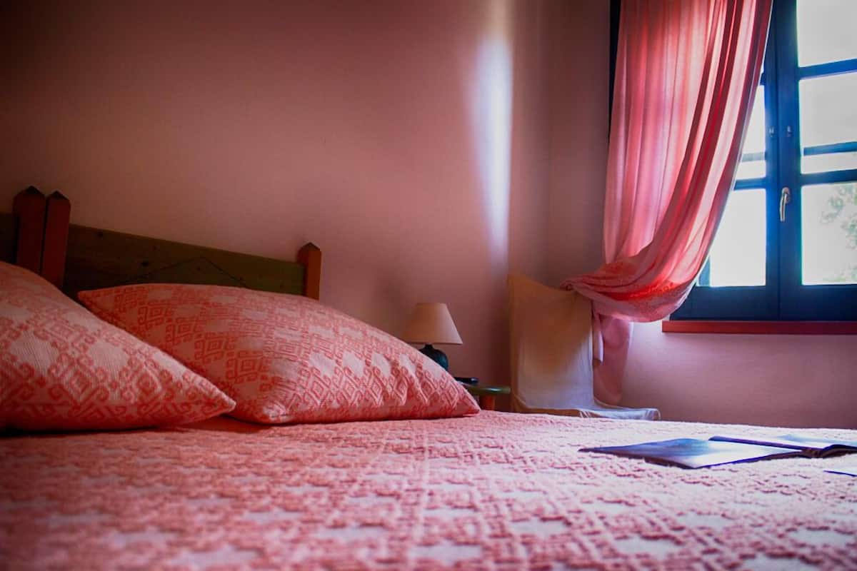 standard double or twin room | 1 bedroom, minibar, in-room safe, desk