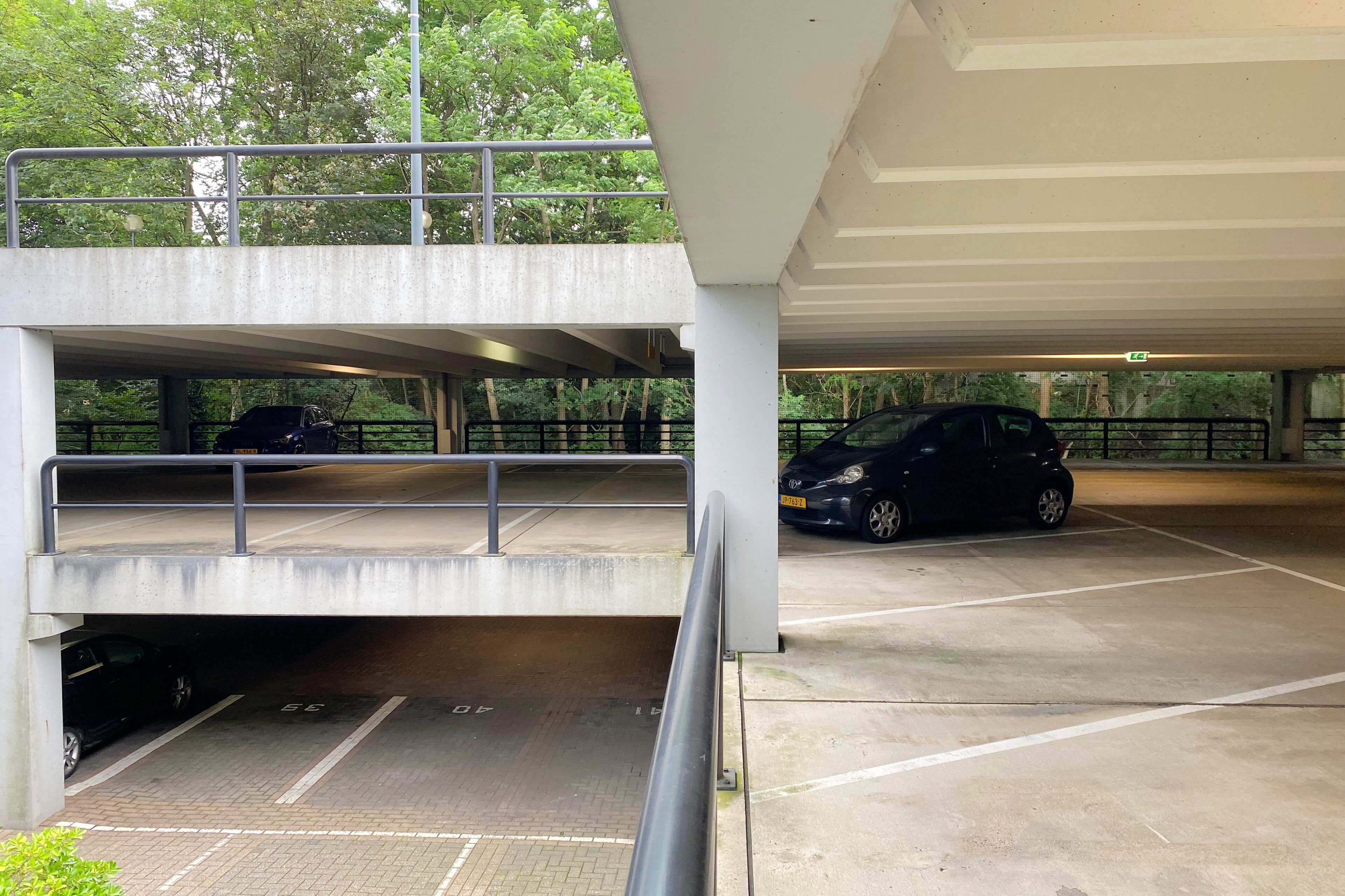 self-parking (surcharge) 25 per day