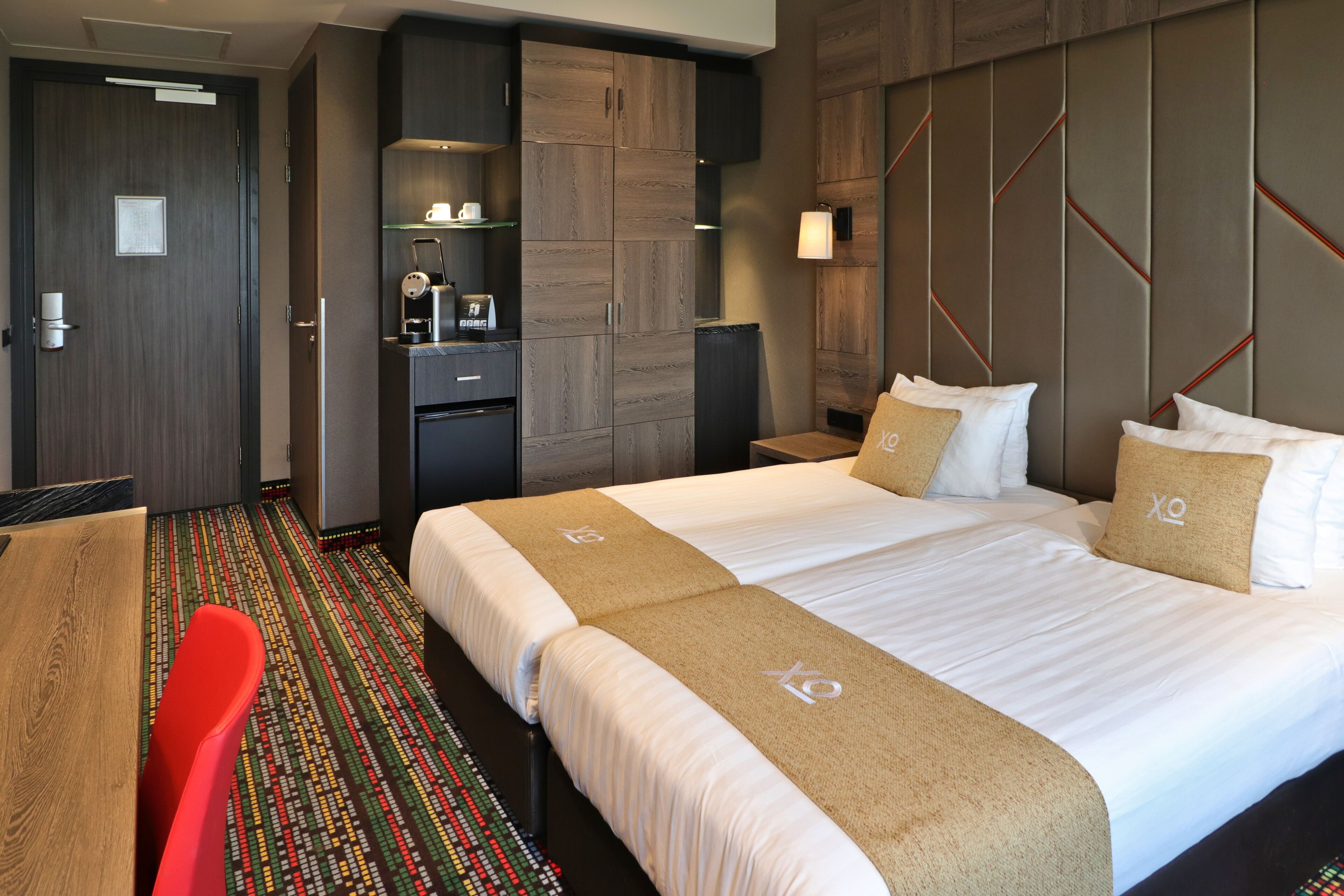 standard twin room, 2 single beds | 1 bedroom, hypo-allergenic bedding, in-room safe, desk