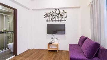 Superior Double Room (A302) | Individually decorated, individually furnished, blackout drapes