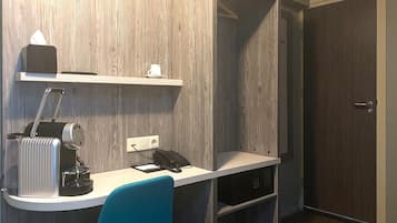 Caja de seguridad en la habitación, escritorio y wifi gratis