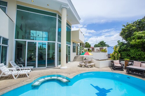 Penthouse Pool Villa Pattaya