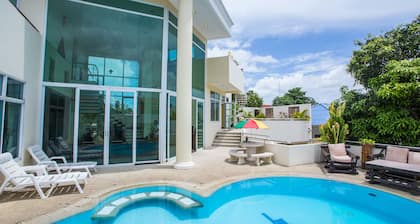 Penthouse Pool Villa Pattaya