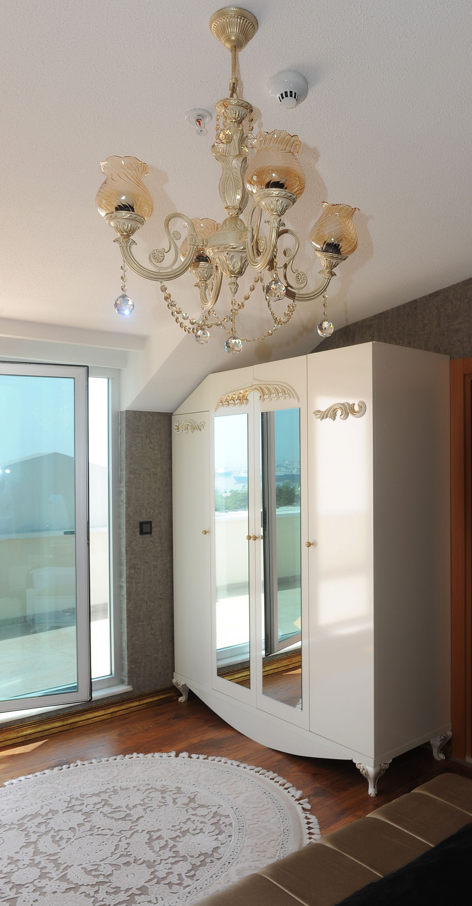 luxury suite, 1 king bed | room amenity