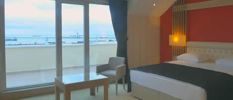 標準樓中樓客房, 1 張標準雙人床 | 高級寢具、迷你吧、房內夾萬、書桌