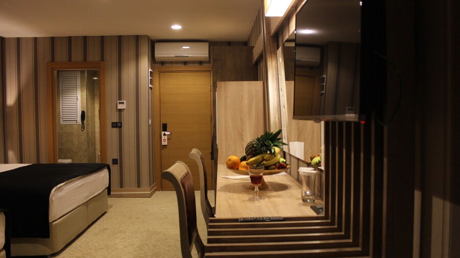 Neba Royal Hotel