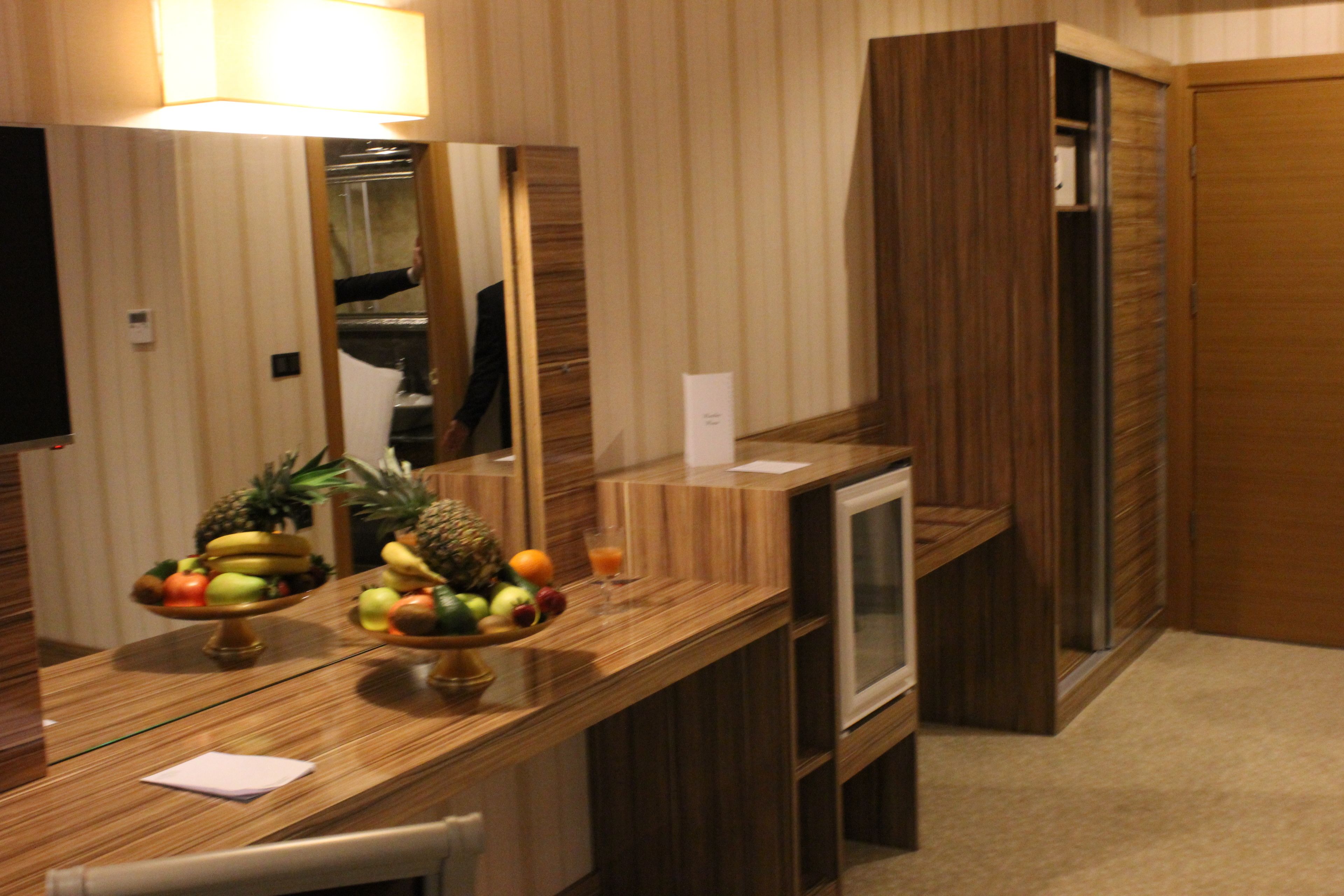 single room | room amenity